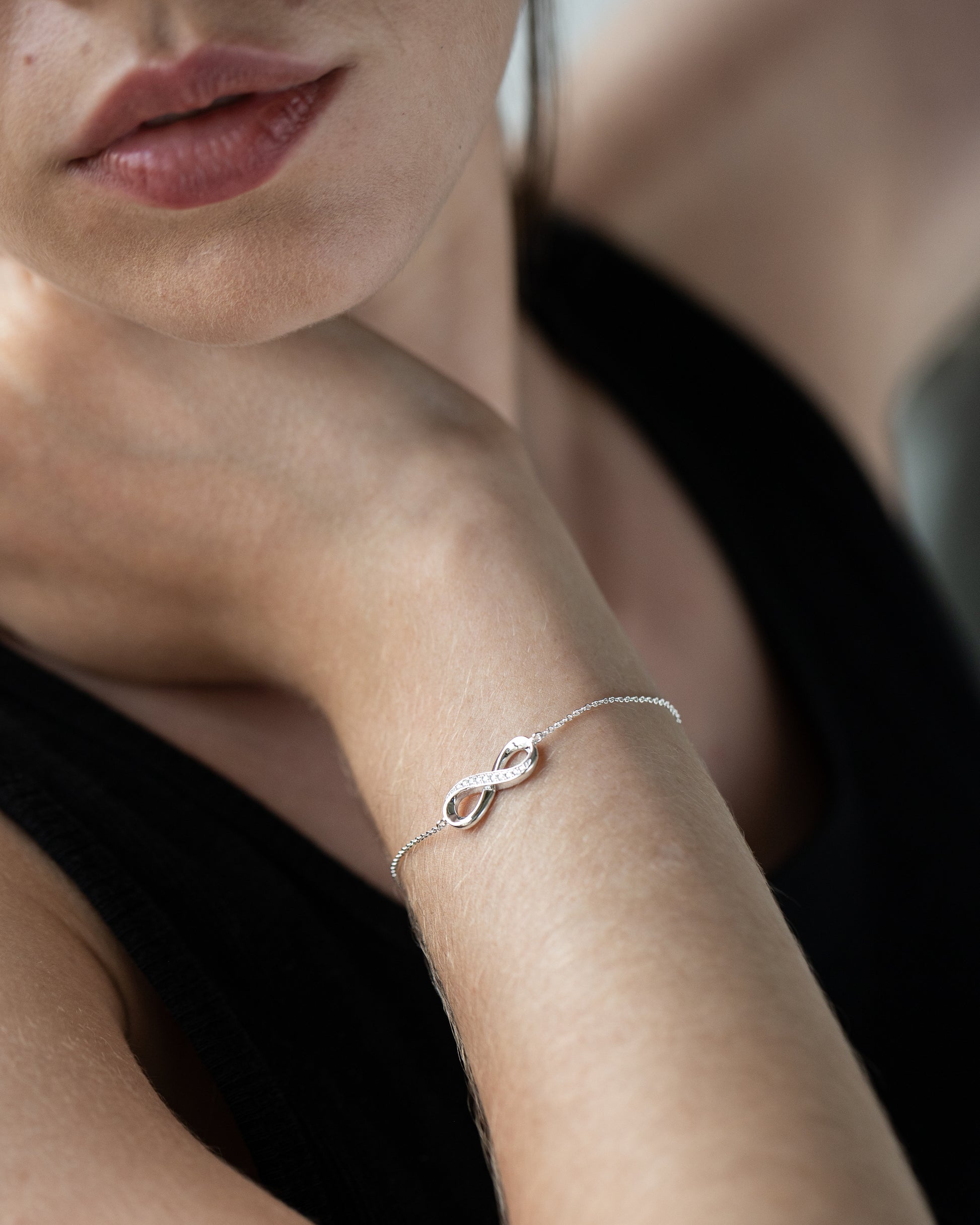 Náramek Infinite Beauty